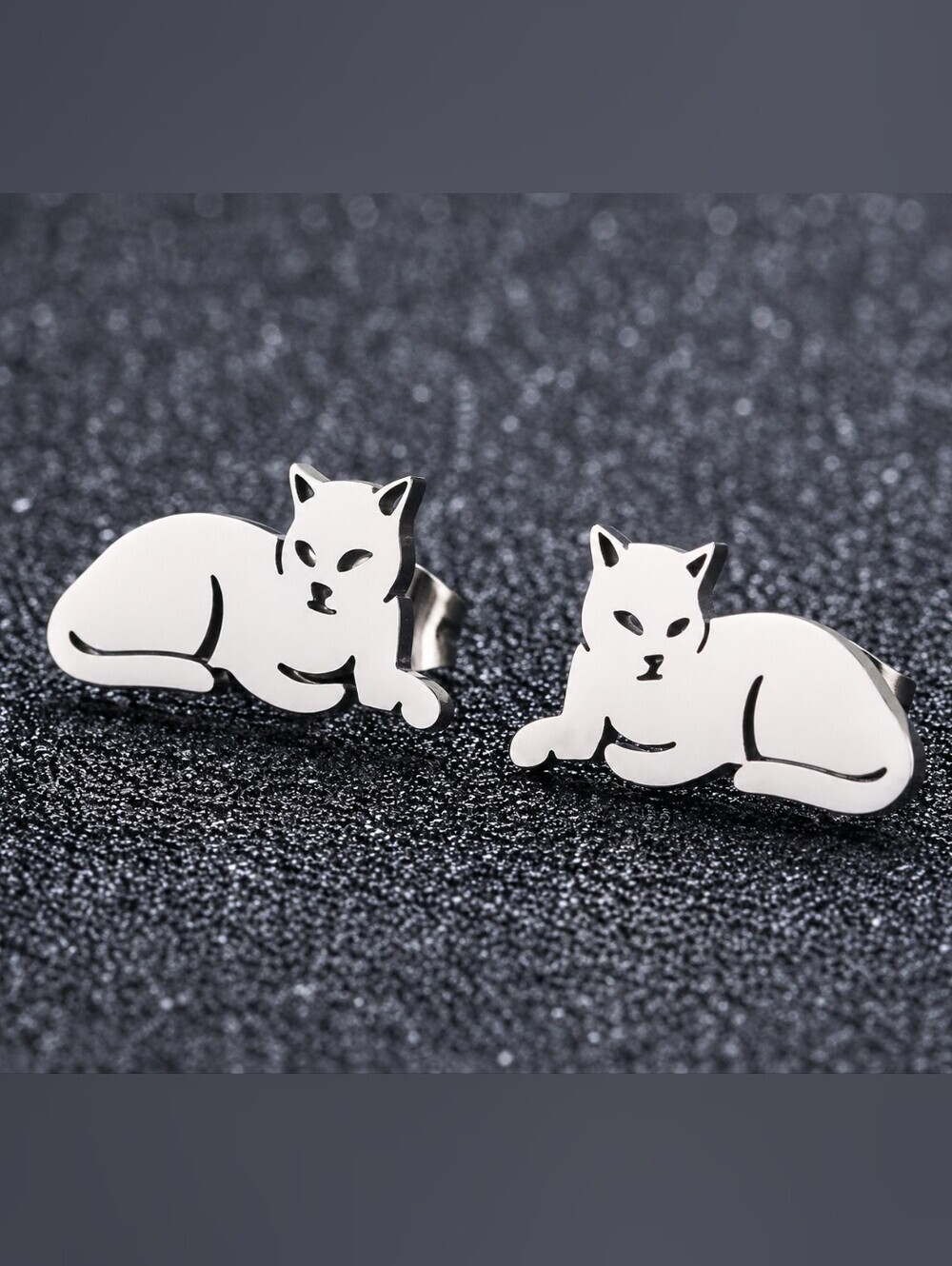 SLEEPY CAT Stainless steel stud earrings